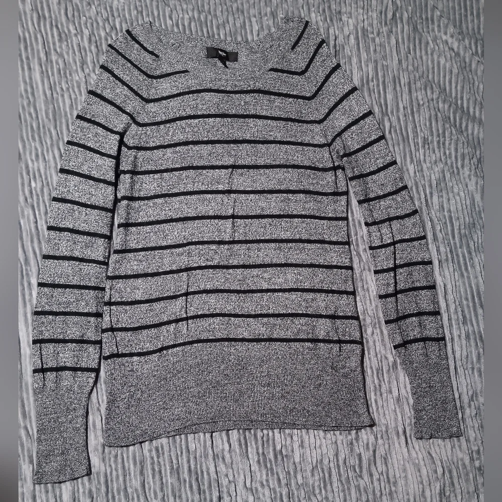 Mossimo - Knitted Long-sleeve Shirt w/ Horizontal Stripes - Gray, Black - L/G - Picture 8 of 8